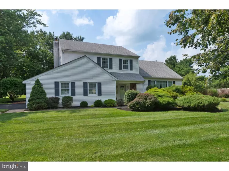 5814 VILLAGE LN, Doylestown, PA 18902