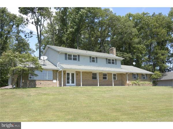 156 CHURCH HILL RD, Lenhartsville, PA 19534