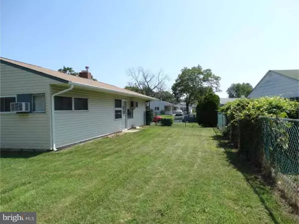 Levittown, PA 19054,61 PLEASANT LN