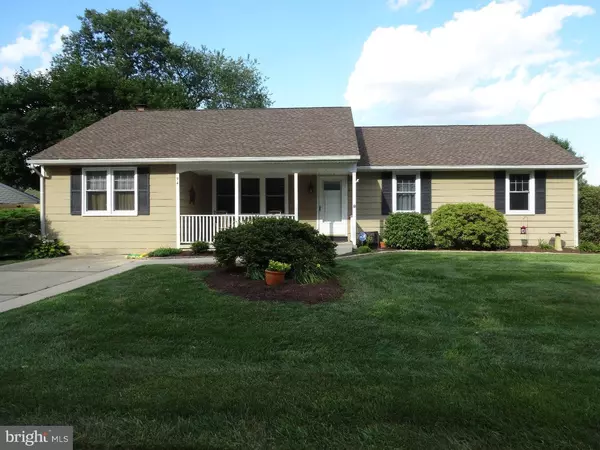 94 RED STONE RDG, Delran, NJ 08075