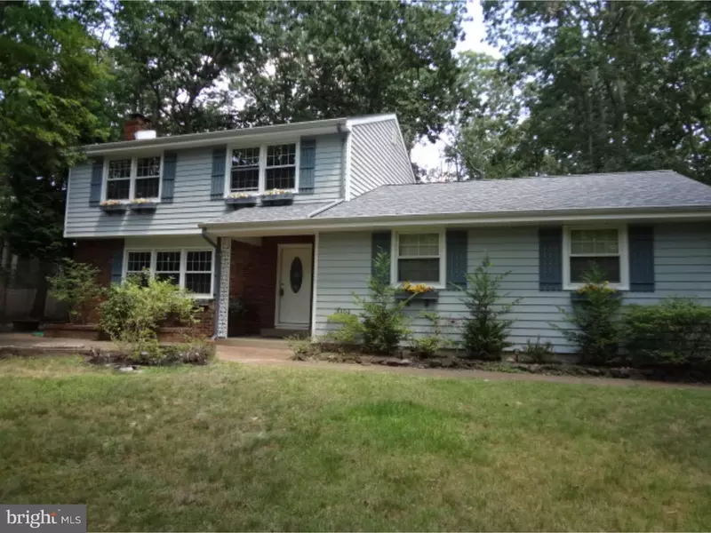 3 EVERGREEN DR, Medford, NJ 08055