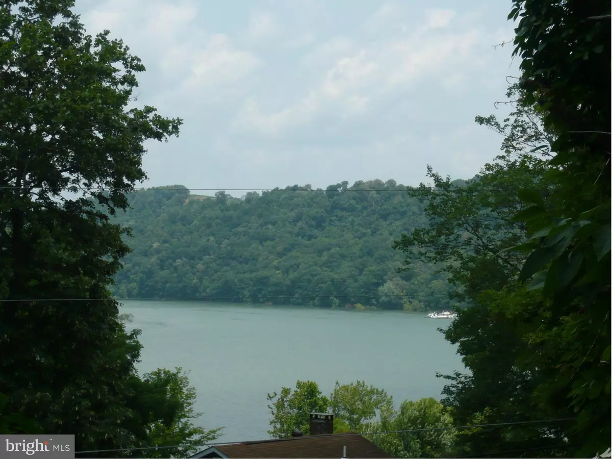 Addison, PA 15411,0 LAKESIDE