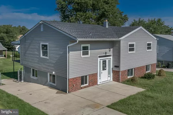 8102 CANDLE LN, Baltimore, MD 21237