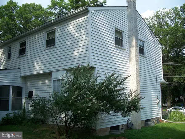 Yardley, PA 19067,633 KINGS RD