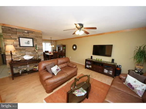 Ewing, NJ 08638,7 MANOR HOUSE DR