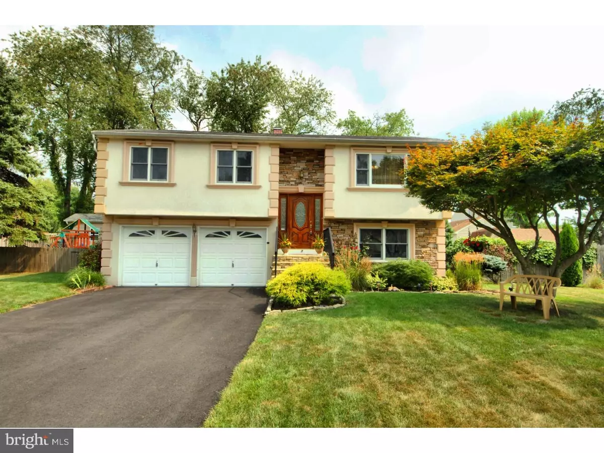 Ewing, NJ 08638,7 MANOR HOUSE DR