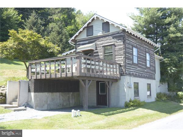 38 W PENN ST, Lenhartsville, PA 19534