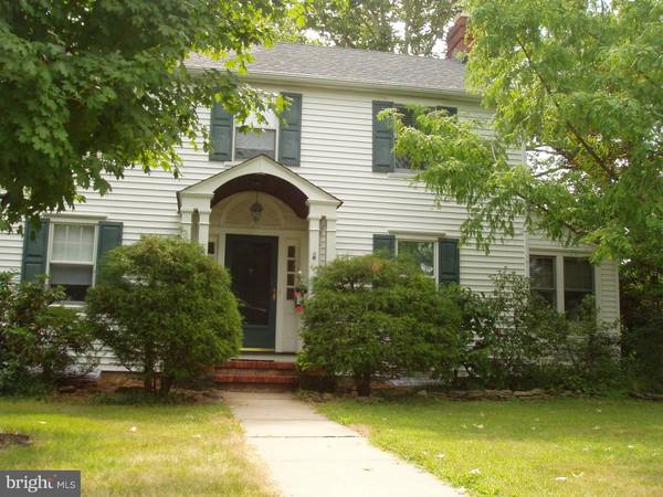 40 CLEMENT AVE, Ewing, NJ 08638