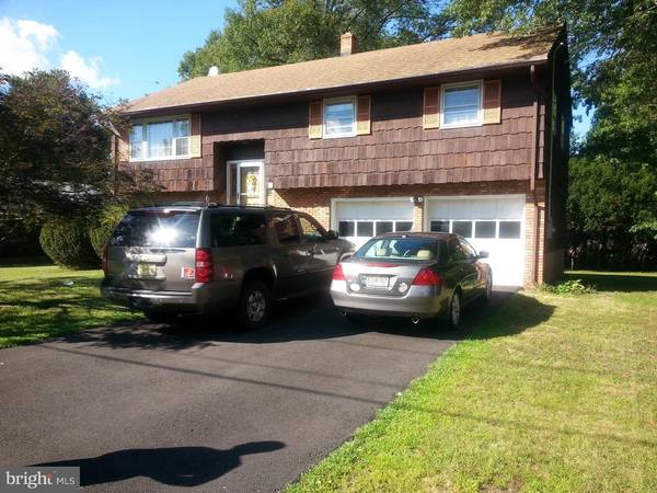 153 DUNELLEN AVE, Piscataway, NJ 08854