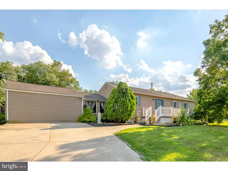 212 COUNTRY LN, Mount Laurel, NJ 08054