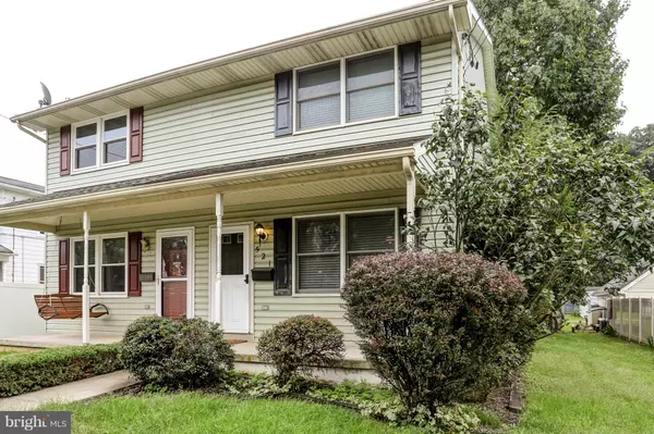 521 W 3RD ST, Hummelstown, PA 17036