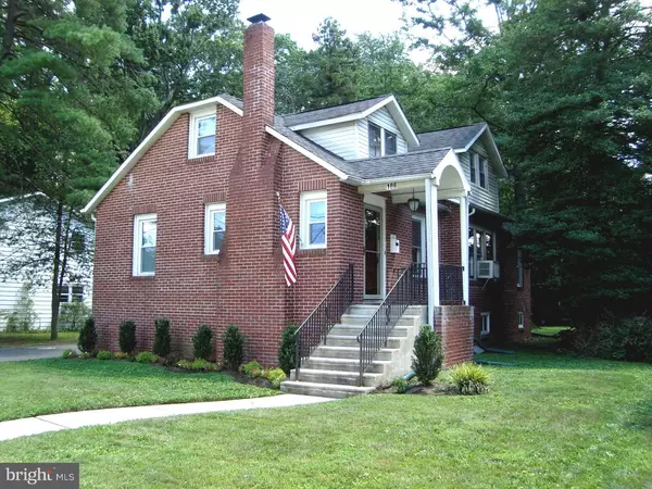 106 ERIE AVE, Barrington, NJ 08007