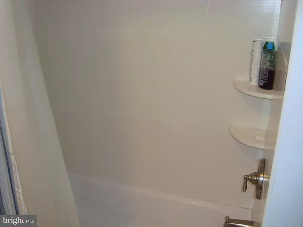 Barrington, NJ 08007,106 ERIE AVE