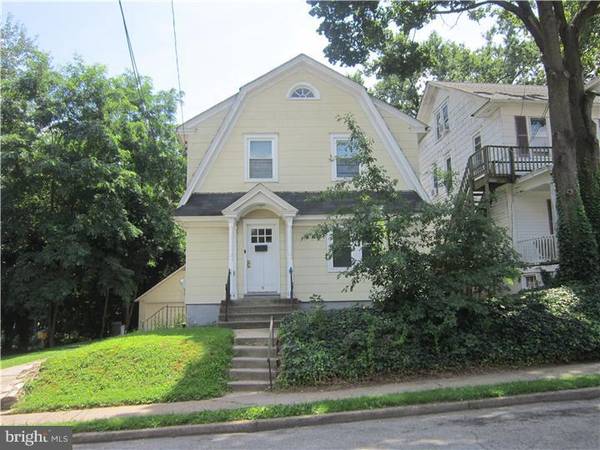 33 E PALMER ST, Morrisville, PA 19067