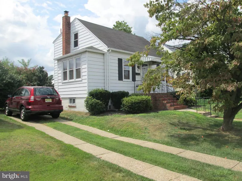 34 MORRIS AVE, Burlington, NJ 08016