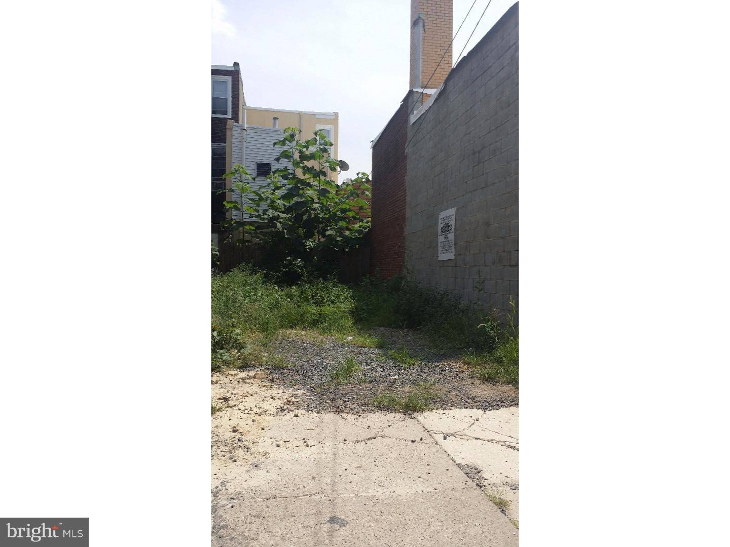 Philadelphia, PA 19125,620 E FLORA ST
