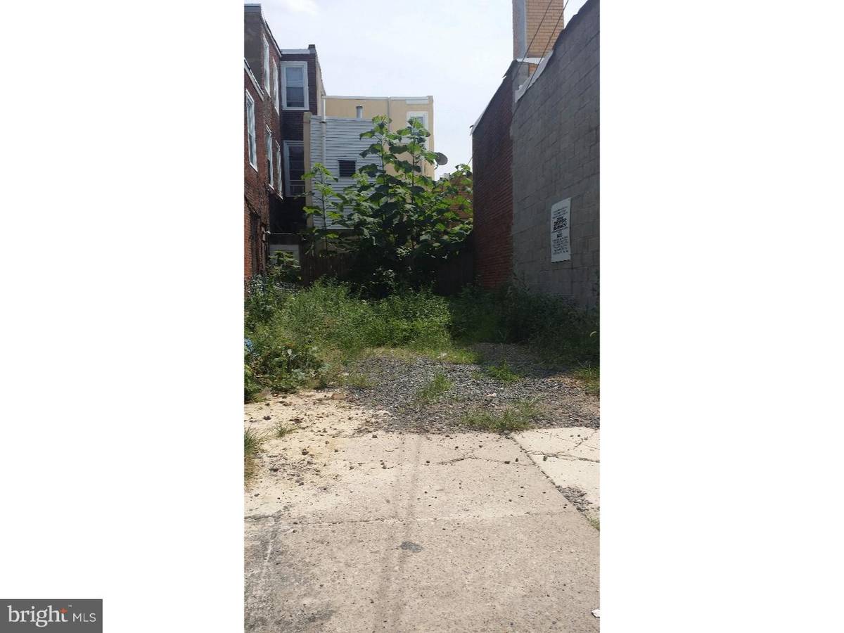 Philadelphia, PA 19125,620 E FLORA ST