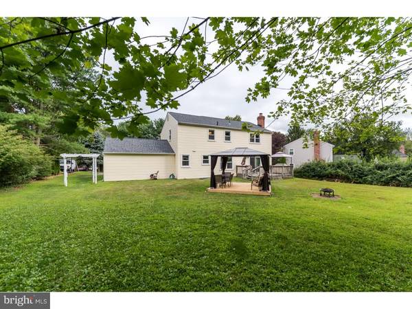 Thornton, PA 19373,10 COLONIAL CIR