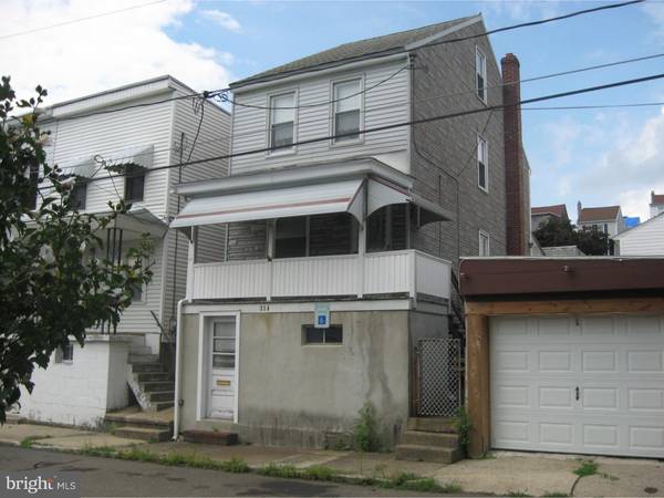 314 ARNOT ST, Saint Clair, PA 17970