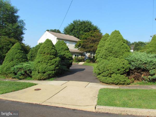 Warminster, PA 18974,1237 TULIP RD