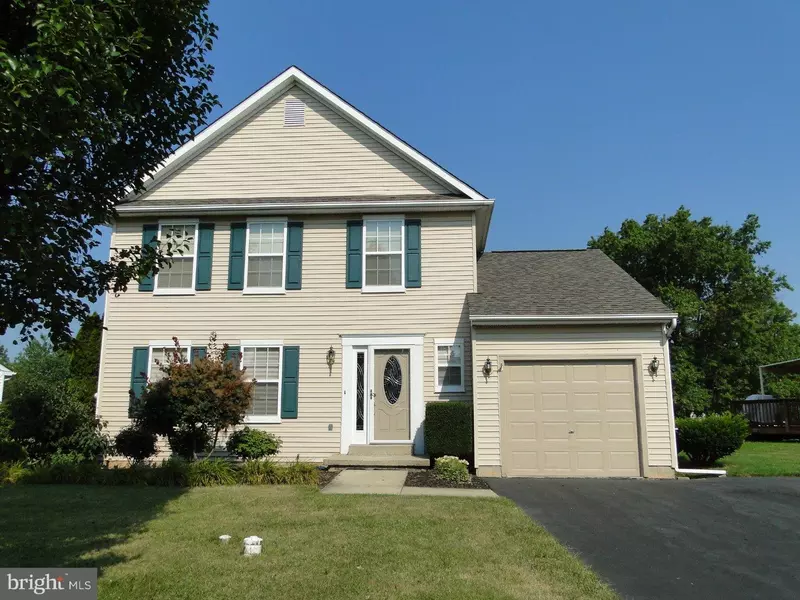 1223 COLONIAL DR, Quakertown, PA 18951