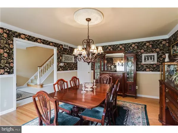 Moorestown, NJ 08057,204 HICKORY LN