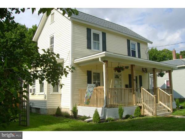 35 MAPLE ST, Clayton, NJ 08312