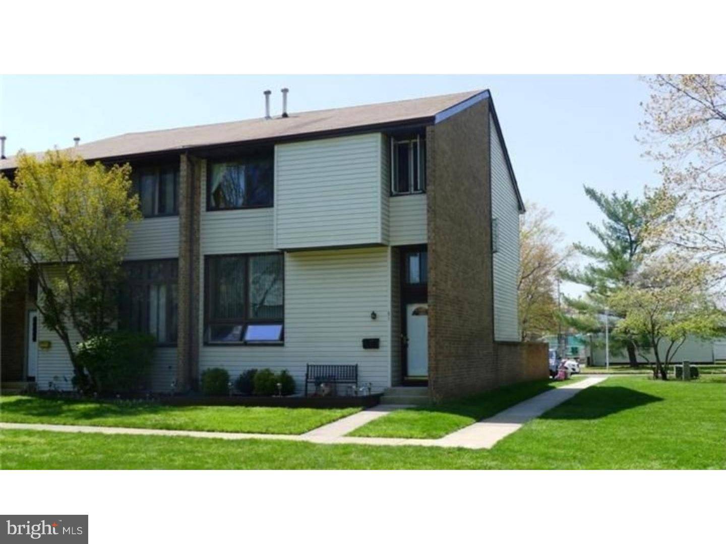 61 FARRINGTON DR, East Windsor, NJ 08520