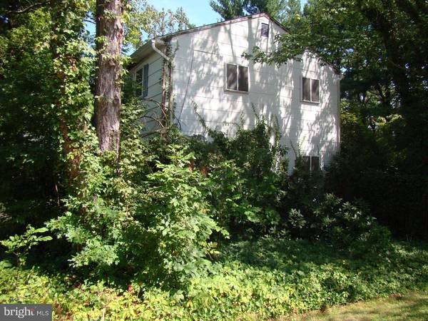 Yardley, PA 19067,312 ANDERSON RD