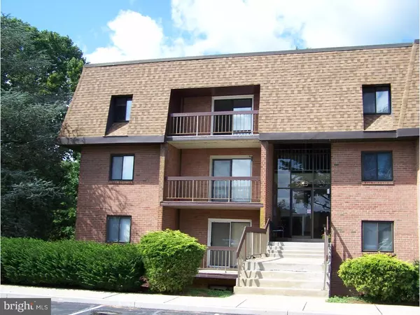 Wilmington, DE 19808,5423 A2 GOLF VIEW DR #5A2