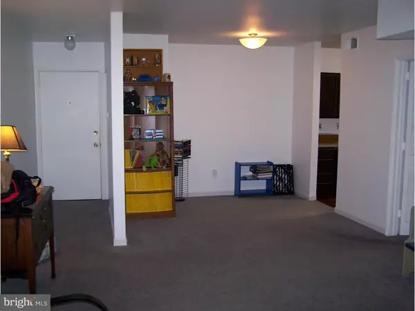 Wilmington, DE 19808,5423 A2 GOLF VIEW DR #5A2