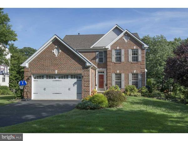 11 HUNTINGDON FARM DR, Glen Mills, PA 19342