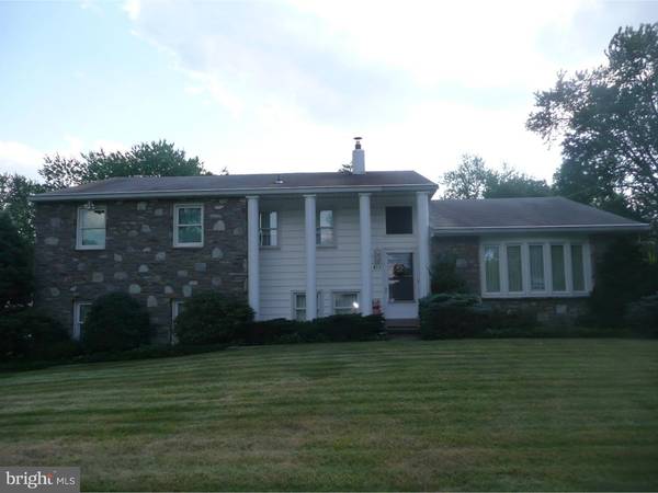 413 CLOVERLY RD, Horsham, PA 19044