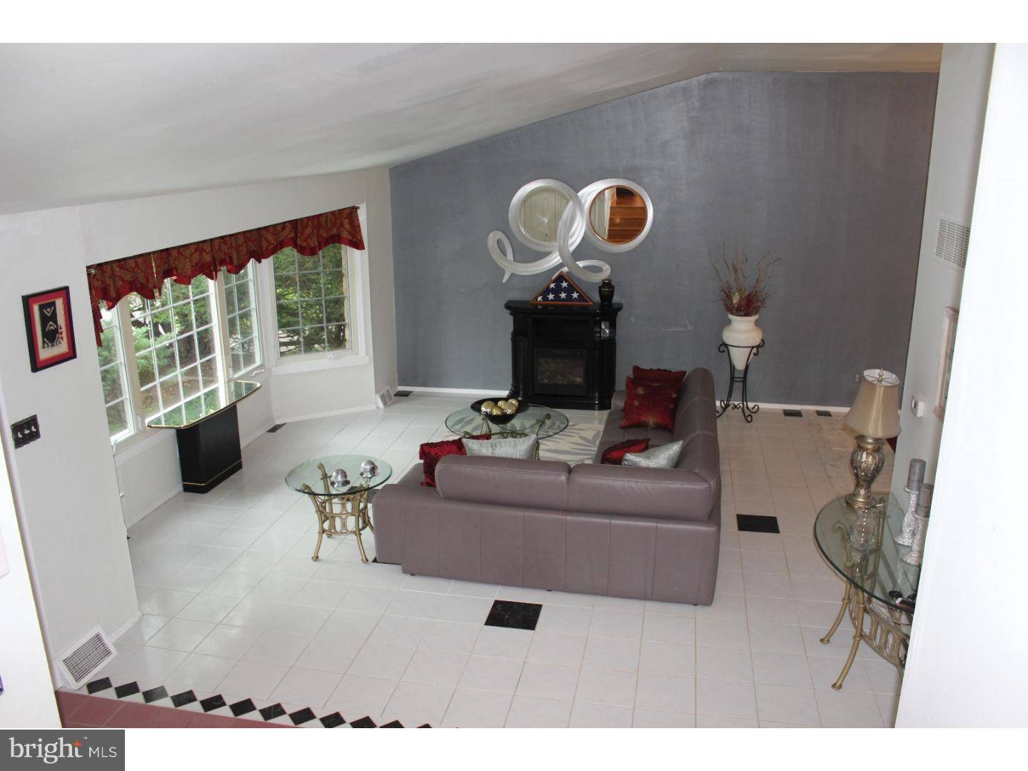 Philadelphia, PA 19128,600 HENDREN ST