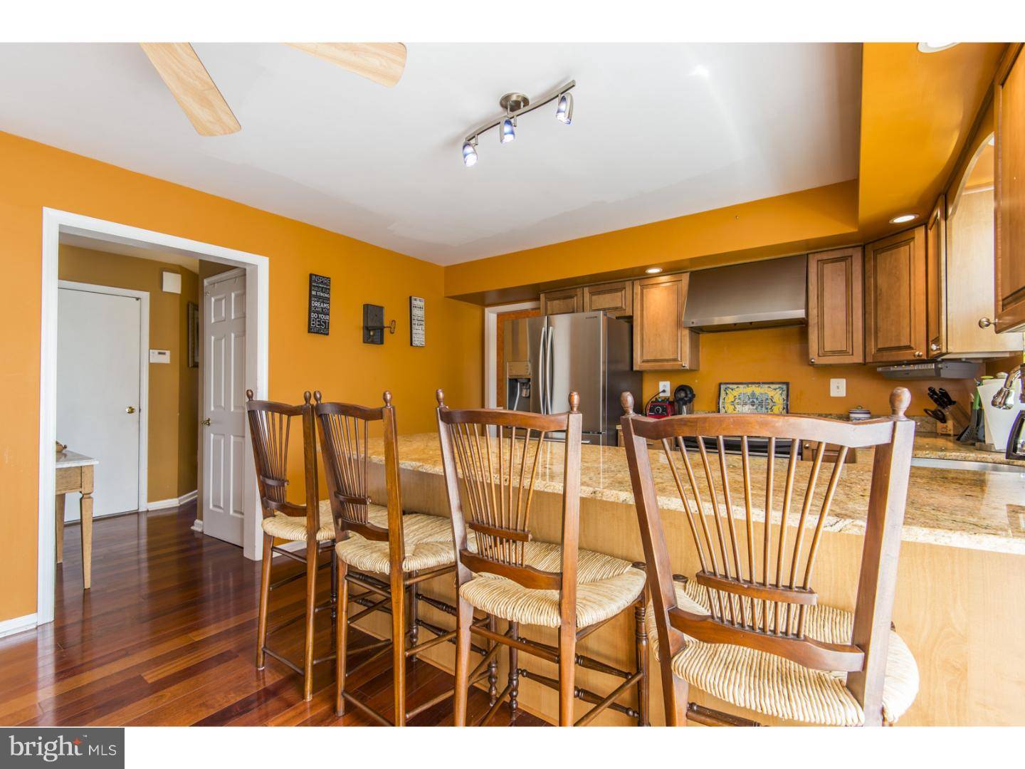 Wyndmoor, PA 19038,8804 DUVEEN DR