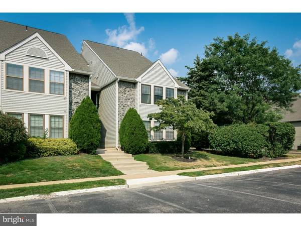 32 CHELMSFORD CT, Marlton, NJ 08053