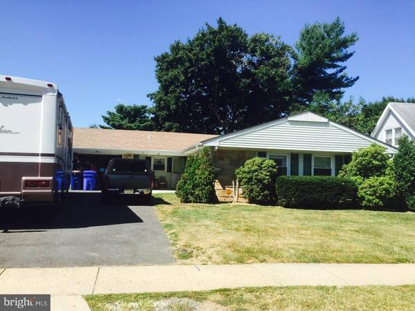 11 HARWICK LN, Willingboro, NJ 08046