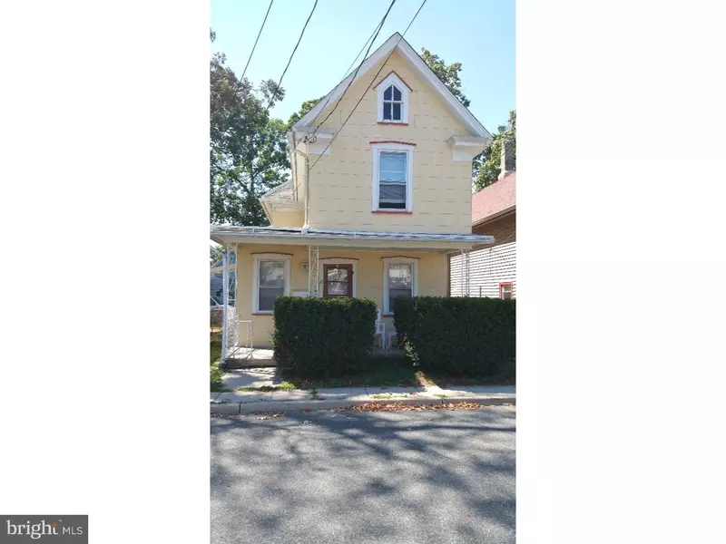 18 EAST AVE, Pitman, NJ 08071