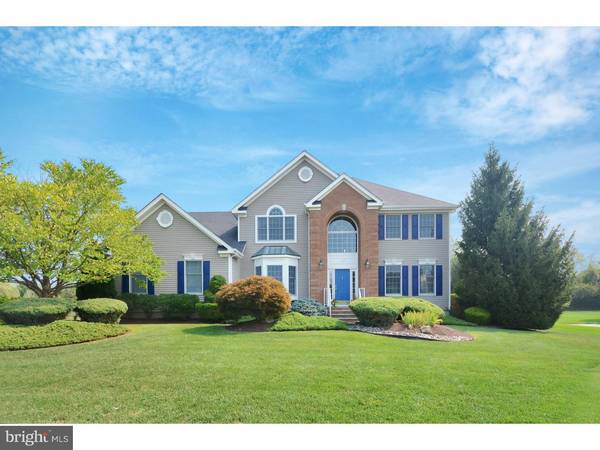 16 DINSMORE LN, West Windsor, NJ 08550