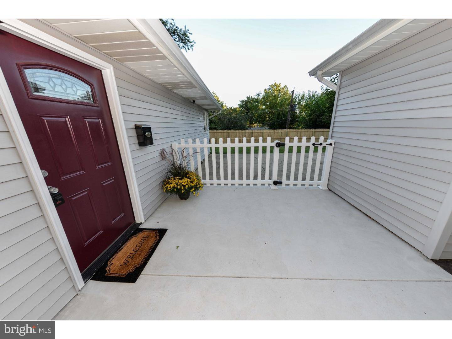 40 THIMBLEBERRY LN, Levittown, PA 19054