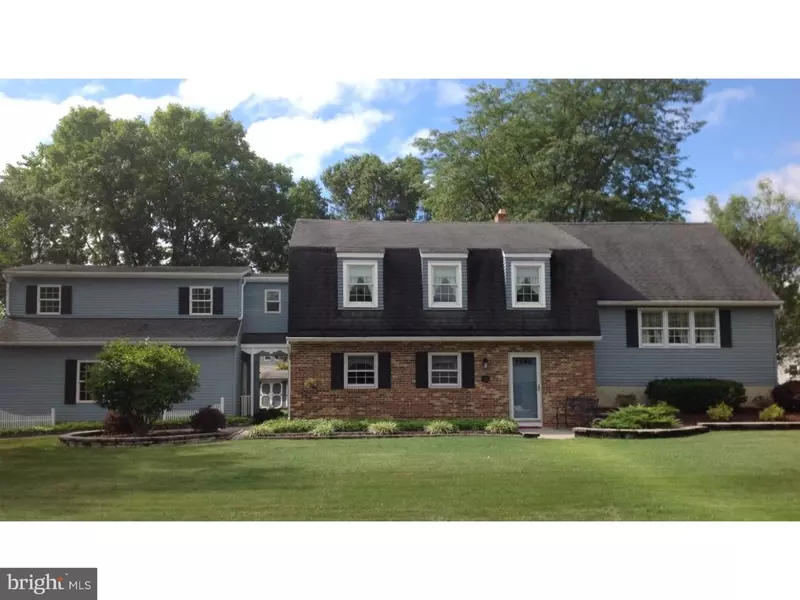 4 VALLEY RD, Hamilton, NJ 08690