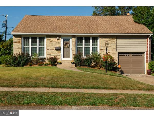 2214 BRADMOOR RD, Wilmington, DE 19803