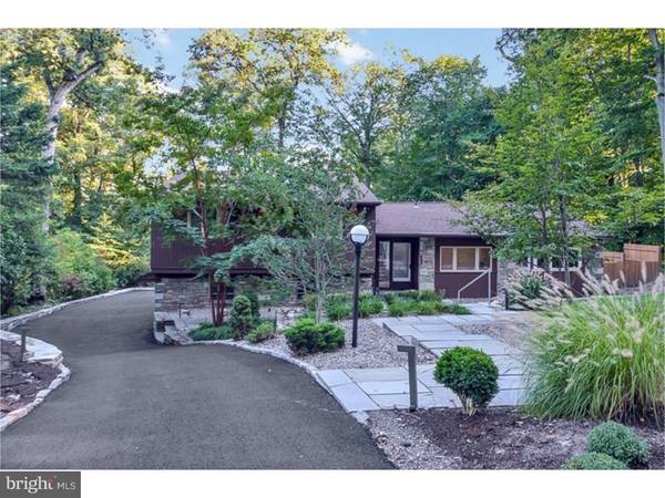 2155 COUNTRY CLUB DR, Huntingdon Valley, PA 19006