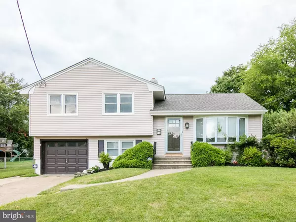 26 WINDING WAY RD, Stratford, NJ 08084