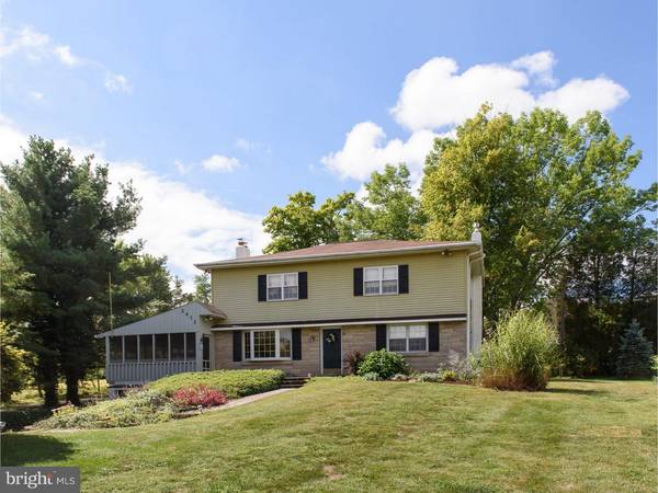 2472 SHELLY RD, Harleysville, PA 19438