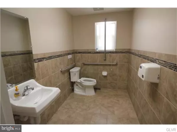 Bethlehem, PA 18015,700 704 EVANS ST