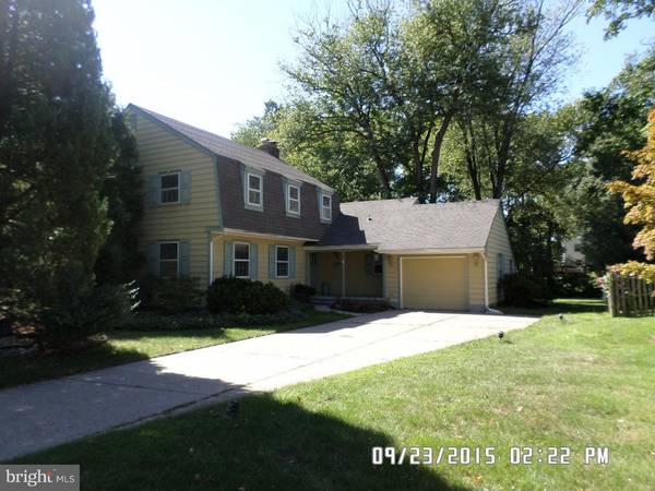 108 WESTOVER DR, Cherry Hill, NJ 08034