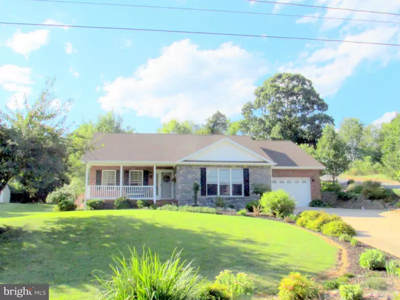 34 GREENFIELD RD, Luray, VA 22835