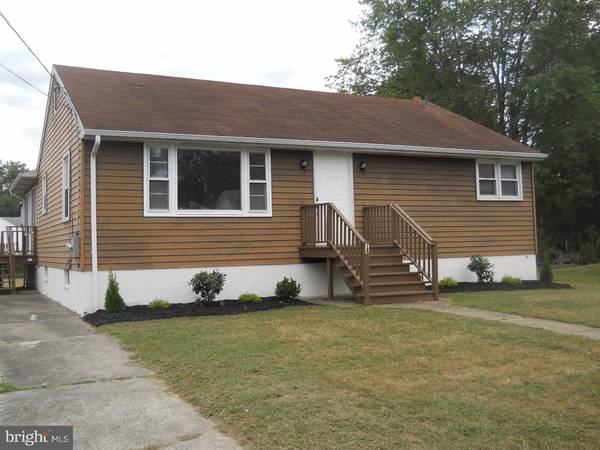 74 QUEEN AVE, Pennsville, NJ 08070