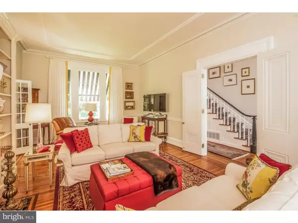 Barrington, NJ 08033,614 WARWICK RD